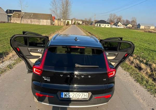 Volvo XC 40 cena 129999 przebieg: 60000, rok produkcji 2022 z Drobin małe 232